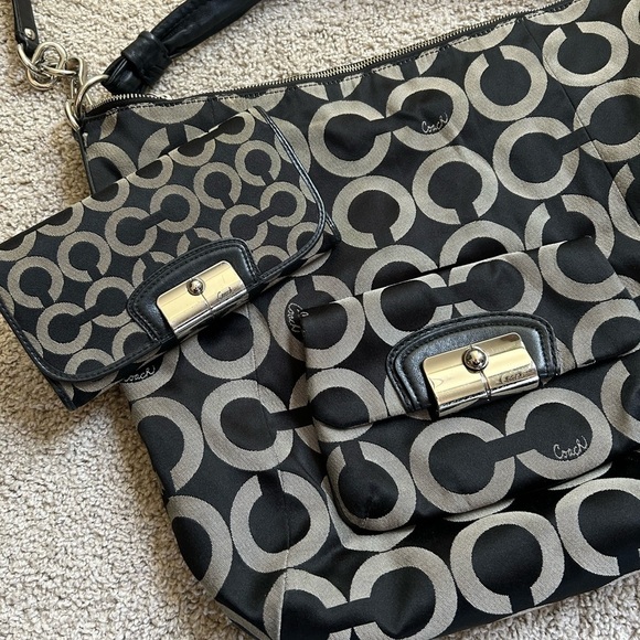 Coach Large Hobo Signature Print Handbag with Matching Wallet - Picture 2 of 9